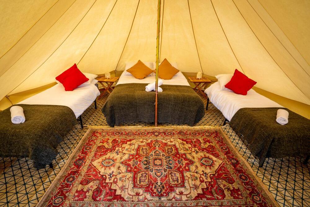 Готель Stansted Glamping Broxted Екстер'єр фото